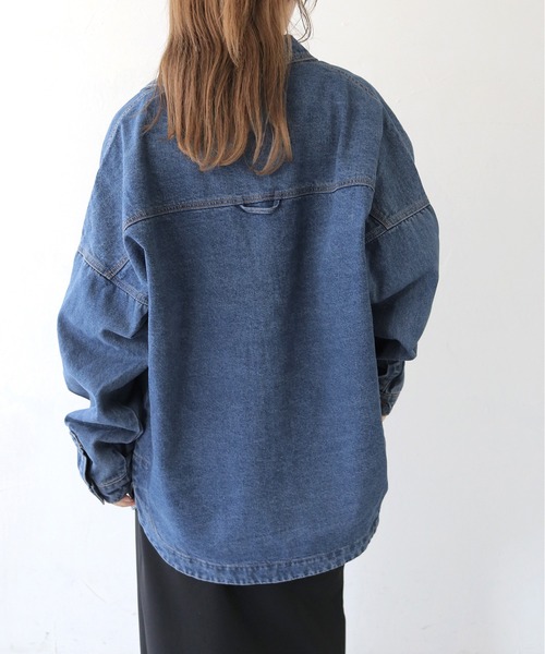 HER CLOSET(ハークローゼット)の「【HER CLOSET】フード付き2WAYビッグシルエットデニムジャケット 2WAY HOODED BIG SILHOUETTE DENIM JACKET(デニムジャケット・レディース・ブラック/ネイビー・L/M)」の10枚目の写真