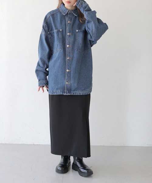 HER CLOSET(ハークローゼット)の「【HER CLOSET】フード付き2WAYビッグシルエットデニムジャケット 2WAY HOODED BIG SILHOUETTE DENIM JACKET(デニムジャケット・レディース・ブラック/ネイビー・L/M)」の13枚目の写真