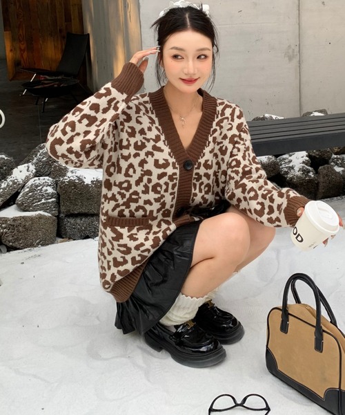 【最終価格】フィラ　秋冬用　ヒョウ柄カーディガン ラグスタイル LUXSTYLE ヒョウ柄BIGVネックカーディガン