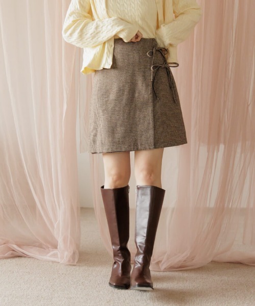 flower（フラワー）の「ラップリボンミニスカート（スカート・レディース・ブラウン/グレー/ダークブラウン・FREE）」の2枚目の写真