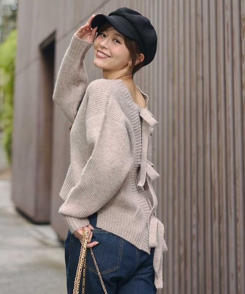 NOELA(ノエラ)の「バックリボンゆるニット(ニット/セーター・レディース・ネイビー/モカ/オフホワイト・フリー)」の3枚目の写真