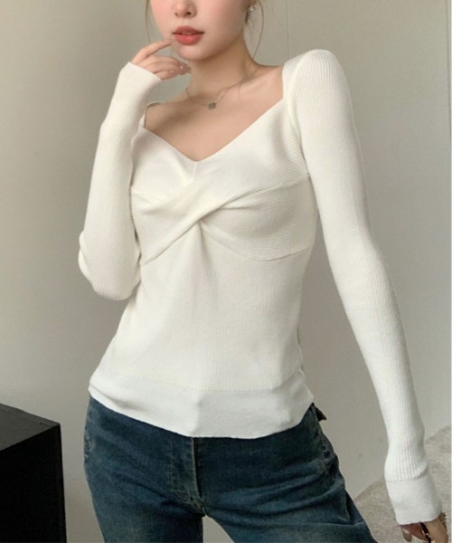 kirakiraShop(キラキラショップ)の「ツイスト Vネック リブニット トップス(ニット/セーター・レディース・モカ/ホワイト/ブラック・FREE)」の5枚目の写真