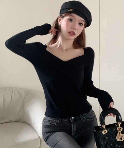 kirakiraShop(キラキラショップ)の「ツイスト Vネック リブニット トップス(ニット/セーター・レディース・モカ/ホワイト/ブラック・FREE)」の8枚目の写真