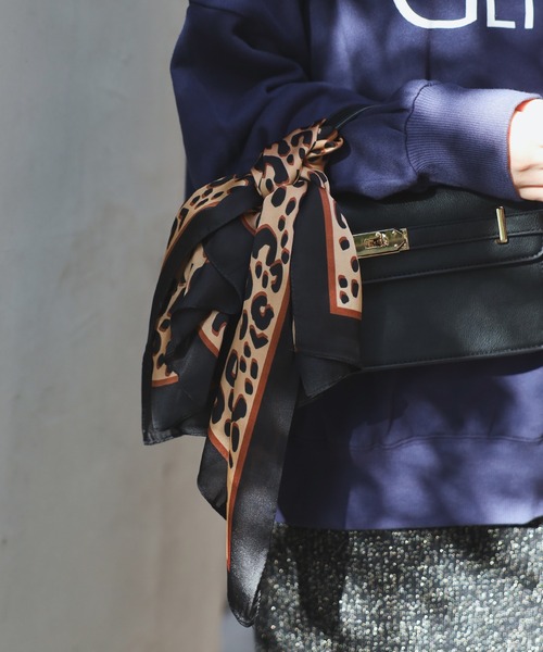 Bonjour Sagan（ボンジュールサガン）の「柄スカーフ(70×70)（バンダナ/スカーフ・レディース・ネイビー/ゼブラ/レオパード・FREE）」の9枚目の写真