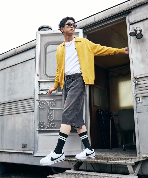 NIKE（ナイキ）の「ナイキ コルテッツ レザー メンズシューズ / Nike Cortez Leather Men's Shoes DM4044-105 White（スニーカー・メンズ・ホワイト系その他2・24/24.5/25/25.5/26/26.5/27/27.5/28/28.5/29/29.5/30）」の5枚目の写真