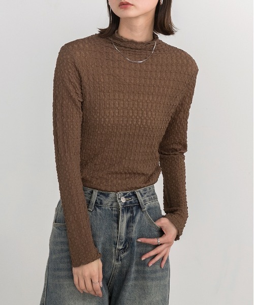 ad thie(アドティエ)の「ぽこぽこハイネック カットソー(Tシャツ/カットソー・レディース・ブラック/カーキ/オフホワイト/チャコール/ブラウン・FREE)」の16枚目の写真