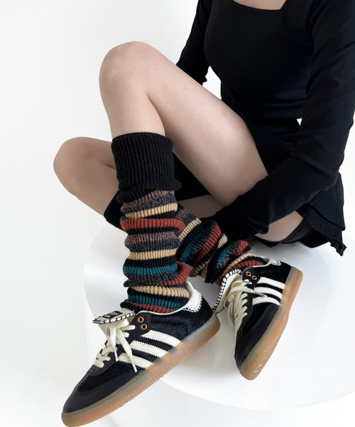 Vipoa（ヴィポア）の「マルチボーダーニットレッグウォーマー（レッグウォーマー・レディース・ブラック/アイボリー/ネイビー/ベージュ/グレー/バーガンディー・FREE）」の3枚目の写真