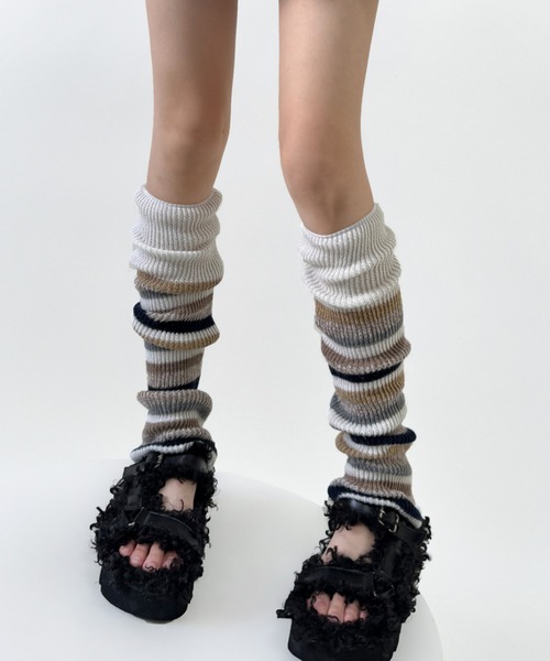 Vipoa（ヴィポア）の「マルチボーダーニットレッグウォーマー（レッグウォーマー・レディース・ブラック/アイボリー/ネイビー/ベージュ/グレー/バーガンディー・FREE）」の14枚目の写真