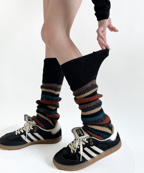 Vipoa（ヴィポア）の「マルチボーダーニットレッグウォーマー（レッグウォーマー・レディース・ブラック/アイボリー/ネイビー/ベージュ/グレー/バーガンディー・FREE）」の8枚目の写真