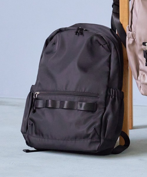 LAKOLE(ラコレ)の「カジュアルデイバッグ / 283601(バックパック/リュック・レディース・ブラック/ベージュ・FREE)」の2枚目の写真