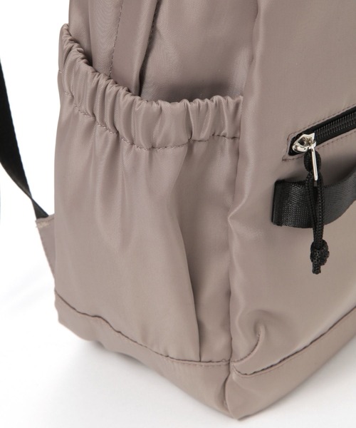 LAKOLE(ラコレ)の「カジュアルデイバッグ / 283601(バックパック/リュック・レディース・ブラック/ベージュ・FREE)」の3枚目の写真