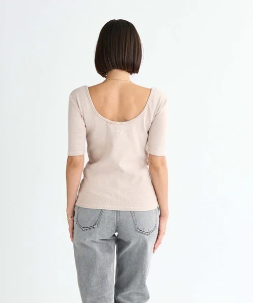 ROXY(ロキシー)の「EMBRACE YOURSELF/ロキシー半袖Tシャツ(Tシャツ/カットソー・レディース・インディゴブルー/ベージュ/ブラック・SMALL/MEDIUM/LARGE)」の8枚目の写真