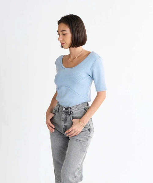 ROXY(ロキシー)の「EMBRACE YOURSELF/ロキシー半袖Tシャツ(Tシャツ/カットソー・レディース・インディゴブルー/ベージュ/ブラック・SMALL/MEDIUM/LARGE)」の14枚目の写真