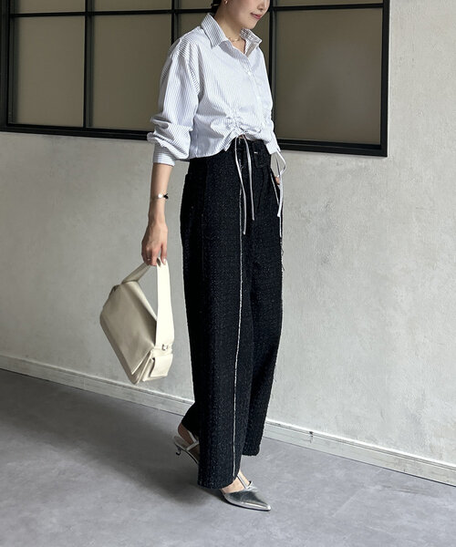 Thevon(ゼボン)の「ドロストストライプショートシャツ(シャツ/ブラウス・レディース・オフホワイト/ブルー/ブラック・FREE)」の10枚目の写真