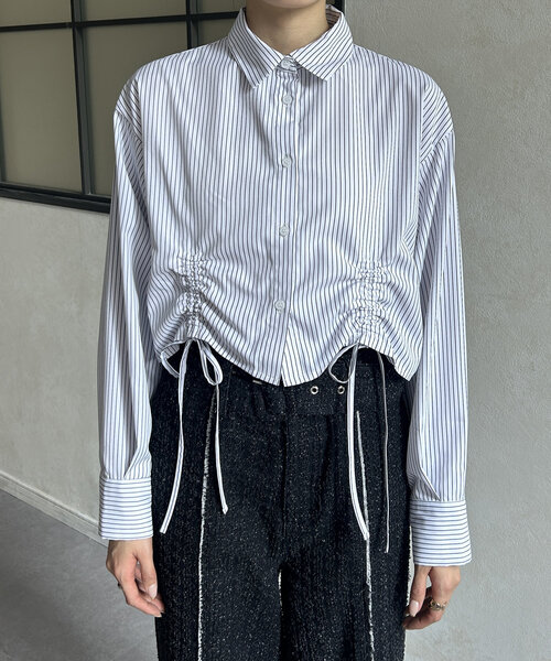 Thevon(ゼボン)の「ドロストストライプショートシャツ(シャツ/ブラウス・レディース・オフホワイト/ブルー/ブラック・FREE)」の16枚目の写真