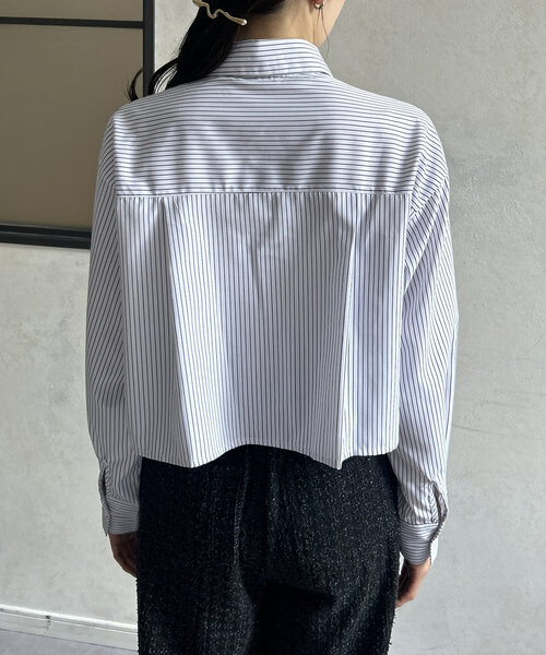 Thevon(ゼボン)の「ドロストストライプショートシャツ(シャツ/ブラウス・レディース・オフホワイト/ブルー/ブラック・FREE)」の17枚目の写真