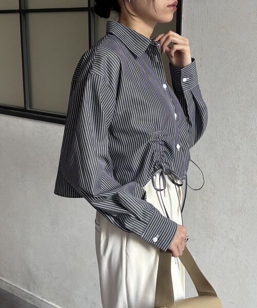 Thevon(ゼボン)の「ドロストストライプショートシャツ(シャツ/ブラウス・レディース・オフホワイト/ブルー/ブラック・FREE)」の20枚目の写真