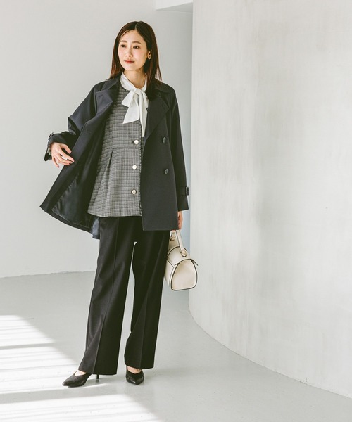 GLOBAL WORK（グローバルワーク）の「エアかるミドルトレンチコート/234546（トレンチコート・レディース・グレイッシュベージュ/ネイビー/ベージュ・MEDIUM/LARGE）」の11枚目の写真