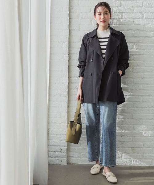 GLOBAL WORK（グローバルワーク）の「エアかるミドルトレンチコート/234546（トレンチコート・レディース・グレイッシュベージュ/ネイビー/ベージュ・MEDIUM/LARGE）」の19枚目の写真