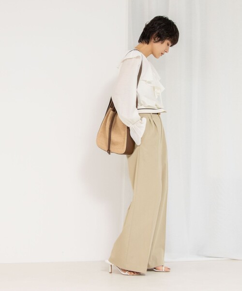 NOLLEY’S Sophi（ノーリーズソフィ）の「シアーラッフルブラウス（シャツ/ブラウス・レディース・ライトブルー/オフホワイト/クリーム・38）」の9枚目の写真
