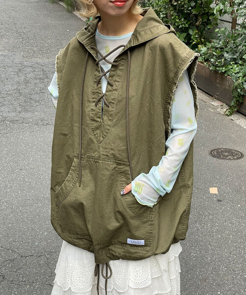 CIAOPANIC（チャオパニック）の「【UNESS/ユーネス】レースアップアノラックベスト（ベスト・レディース・カーキ・ONE SIZE）」の5枚目の写真