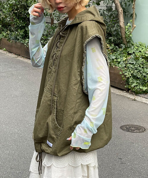 CIAOPANIC（チャオパニック）の「【UNESS/ユーネス】レースアップアノラックベスト（ベスト・レディース・カーキ・ONE SIZE）」の8枚目の写真