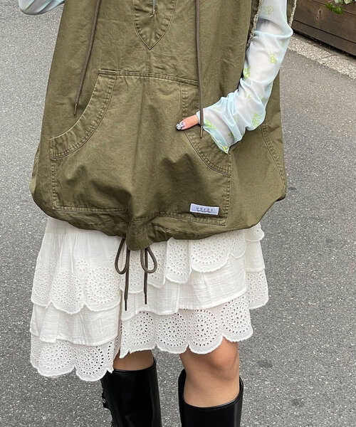 CIAOPANIC（チャオパニック）の「【UNESS/ユーネス】レースアップアノラックベスト（ベスト・レディース・カーキ・ONE SIZE）」の10枚目の写真