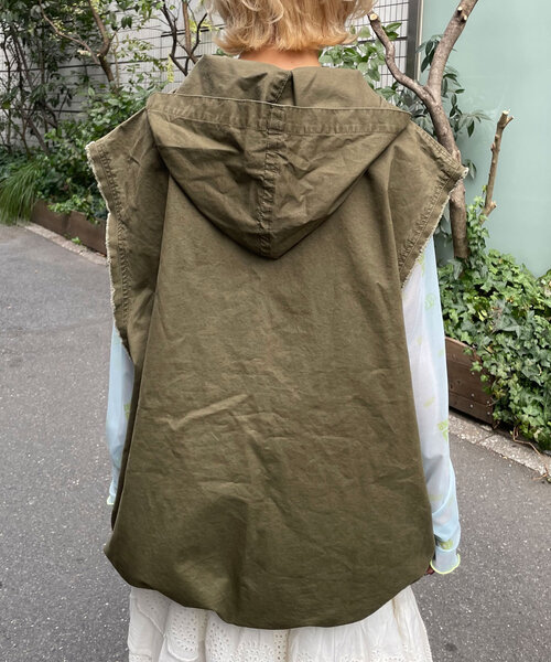 CIAOPANIC（チャオパニック）の「【UNESS/ユーネス】レースアップアノラックベスト（ベスト・レディース・カーキ・ONE SIZE）」の16枚目の写真
