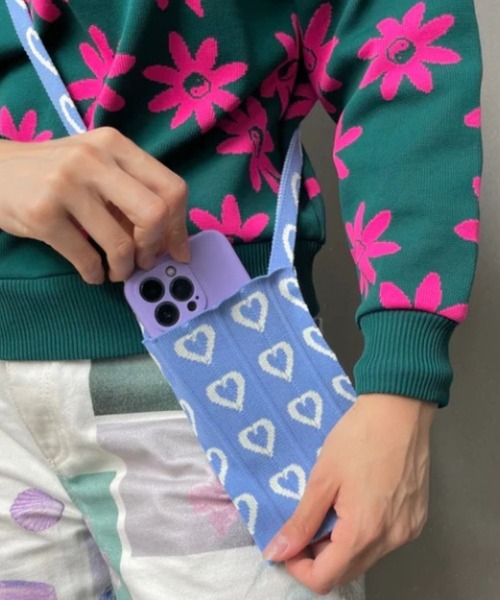 KNT365（ケイエヌティサンロクゴ）の「Me-Knitty Heart（ショルダーバッグ・レディース・ブラウン/ライトブルー/コーラルピンク・FREE）」の4枚目の写真