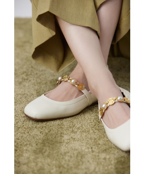 STACCATO(スタッカート)の「ヴィンテージライクコインバレエ(バレエシューズ・レディース・ブラック/ホワイト・24.5cm/24cm/23.5cm/23cm/22.5cm)」の3枚目の写真