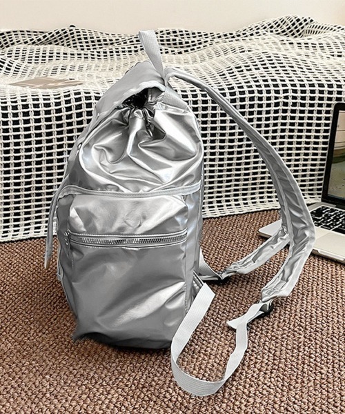 Miniministore(ミニミニストア)の「巾着リュック メタリック ドロストバッグ(バックパック/リュック・レディース・シルバー/ブラック・FREE)」の17枚目の写真