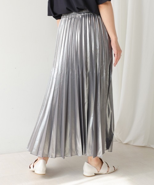 Bou Jeloud（ブージュルード）の「シャイニープリーツスカート（スカート・レディース・シルバー/シャンパン・MEDIUM）」の18枚目の写真