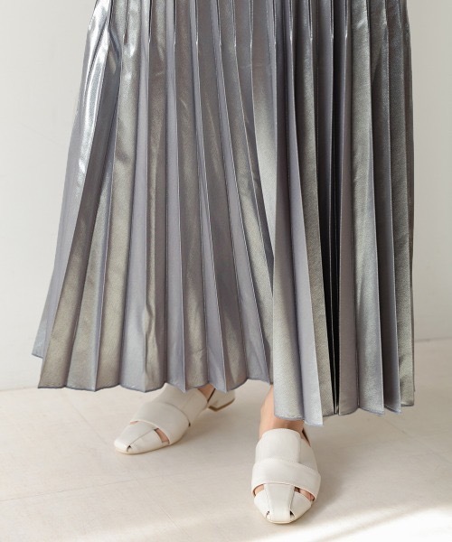 Bou Jeloud（ブージュルード）の「シャイニープリーツスカート（スカート・レディース・シルバー/シャンパン・MEDIUM）」の22枚目の写真
