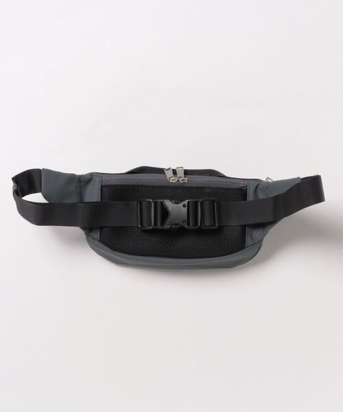 CIE(シー)の「【CIE】GRID3 WAIST PACK 032069(ショルダーバッグ・レディース・ネイビー/ライトグレー/オリーブ/ブラック・FREE)」の20枚目の写真