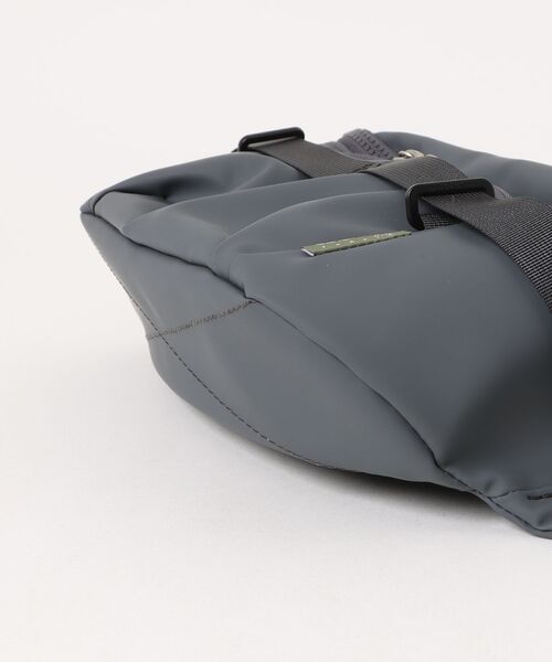 CIE(シー)の「【CIE】GRID3 WAIST PACK 032069(ショルダーバッグ・レディース・ネイビー/ライトグレー/オリーブ/ブラック・FREE)」の21枚目の写真