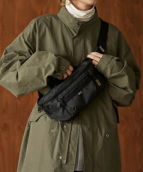 CIE(シー)の「【CIE】GRID3 WAIST PACK 032069(ショルダーバッグ・レディース・ネイビー/ライトグレー/オリーブ/ブラック・FREE)」の8枚目の写真