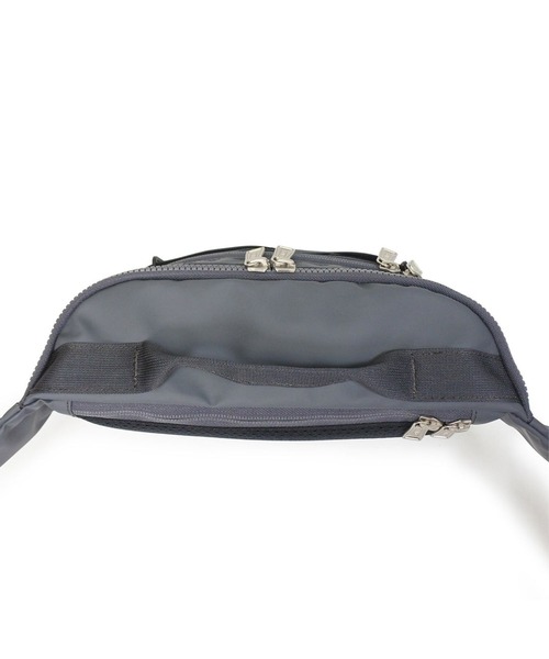 CIE(シー)の「【CIE】GRID3 WAIST PACK 032069(ショルダーバッグ・レディース・ネイビー/ライトグレー/オリーブ/ブラック・FREE)」の14枚目の写真