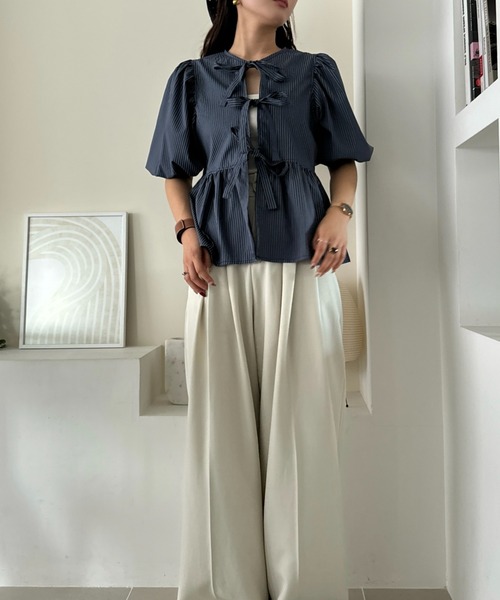 efill（エフィル）の「フロント リボン バルーン 袖 ストライプ シャツ（シャツ/ブラウス・レディース・ダークグリーン・FREE）」の5枚目の写真