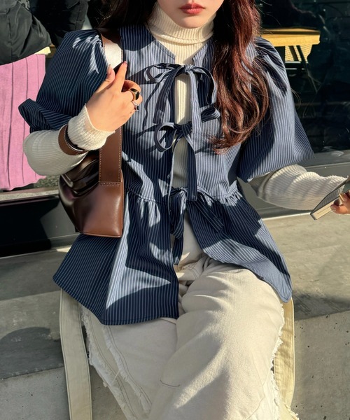 efill（エフィル）の「フロント リボン バルーン 袖 ストライプ シャツ（シャツ/ブラウス・レディース・ダークグリーン・FREE）」の15枚目の写真