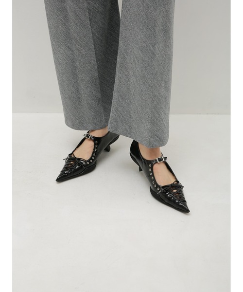 Bella lume（ベッラルーメ）の「《Bella Lume(ベッラルーメ)》アイレットパンプス（パンプス・レディース・ブラック/アイボリー・LARGE/MEDIUM/SMALL）」の14枚目の写真