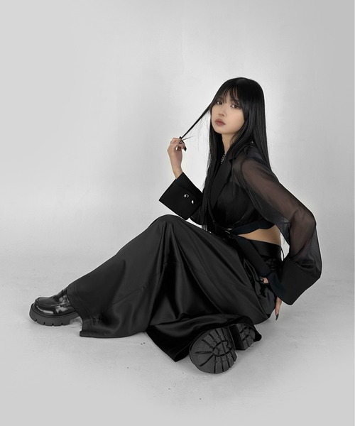 LVEU.(ラブユ.)の「【LVEU.】シアースリーブアシメクロップドジャケット / アウター ジャケット 羽織 クロップド ショート シアー シースルー 切替え アシンメトリー ブラック(テーラードジャケット・レディース・ブラック・FREE)」の6枚目の写真