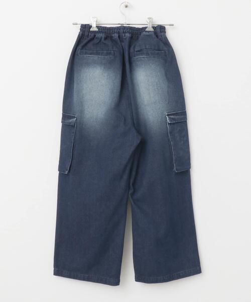 SENSE OF PLACE by URBAN RESEARCH（センスオブプレイスバイアーバンリサーチ）の「デニムカーゴパンツ（デニムパンツ・メンズ・ブラック/ブルー・MEDIUM/LARGE）」の3枚目の写真