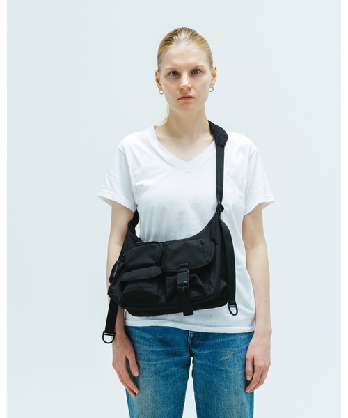 BAICYCLON by Bagjack(バイシクロン バイ バグジャック)の「BAICYCLON by bagjack MULTI POCKETS SHOUDER BAG (SMALL) (BCL-85)(ショルダーバッグ・メンズ・ブラック・FREE)」の2枚目の写真