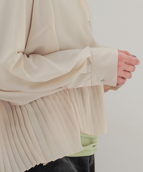 DRESSLAVE（ドレスレイブ）の「georgett pleats blouse(ジョーゼットプリーツブラウス)（シャツ/ブラウス・レディース・グリーン/ベージュ・38）」の7枚目の写真