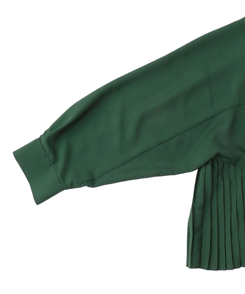 DRESSLAVE（ドレスレイブ）の「georgett pleats blouse(ジョーゼットプリーツブラウス)（シャツ/ブラウス・レディース・グリーン/ベージュ・38）」の12枚目の写真