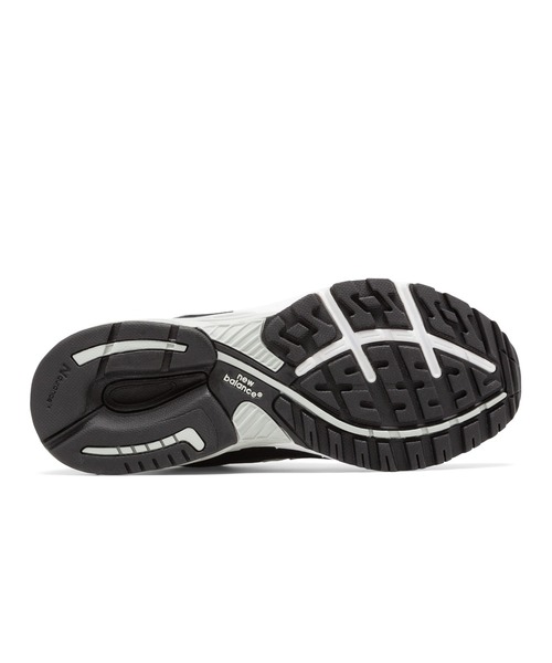 NEW BALANCE(ニューバランス)の「Made in USA 993(スニーカー・メンズ・ネイビー・25.0cm/25.5cm/26.0cm/26.5cm/27.0cm/27.5cm/28.0cm/28.5cm/29.0cm/30.0cm)」の3枚目の写真