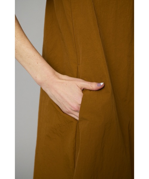 Round form dress ラウンドフォルムドレス(ワンピース)|HeRIN Round form dress ラウンドフォルムドレス(ワンピース)|HeRIN