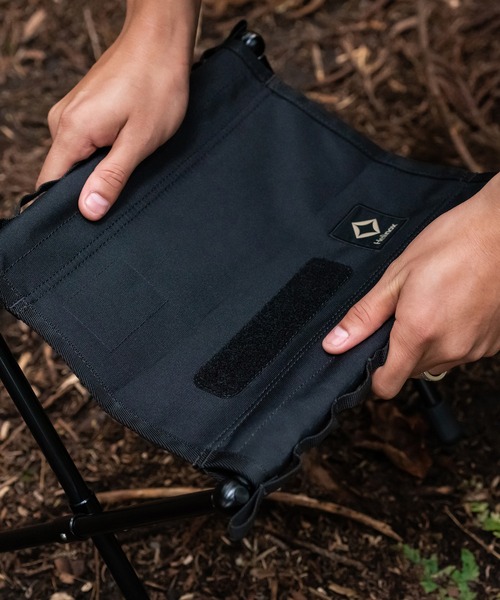 Helinox（ヘリノックス）の「Helinox/ヘリノックス Tactical Speed Stool/スピードスツール Mサイズ（家具・メンズ・ブラック・FREE）」の4枚目の写真