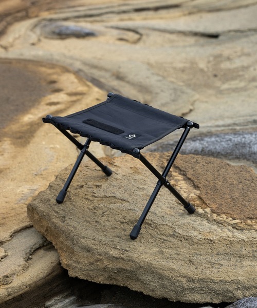 Helinox（ヘリノックス）の「Helinox/ヘリノックス Tactical Speed Stool/スピードスツール Mサイズ（家具・メンズ・ブラック・FREE）」の6枚目の写真