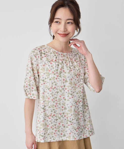 Petit Honfleur(プチオンフルール)の「2025年春夏【リバティシリーズ】プリントプルオーバー(Tシャツ/カットソー・レディース・ネイビー/ピンク/イエロー/ブルー・M/L)」の4枚目の写真